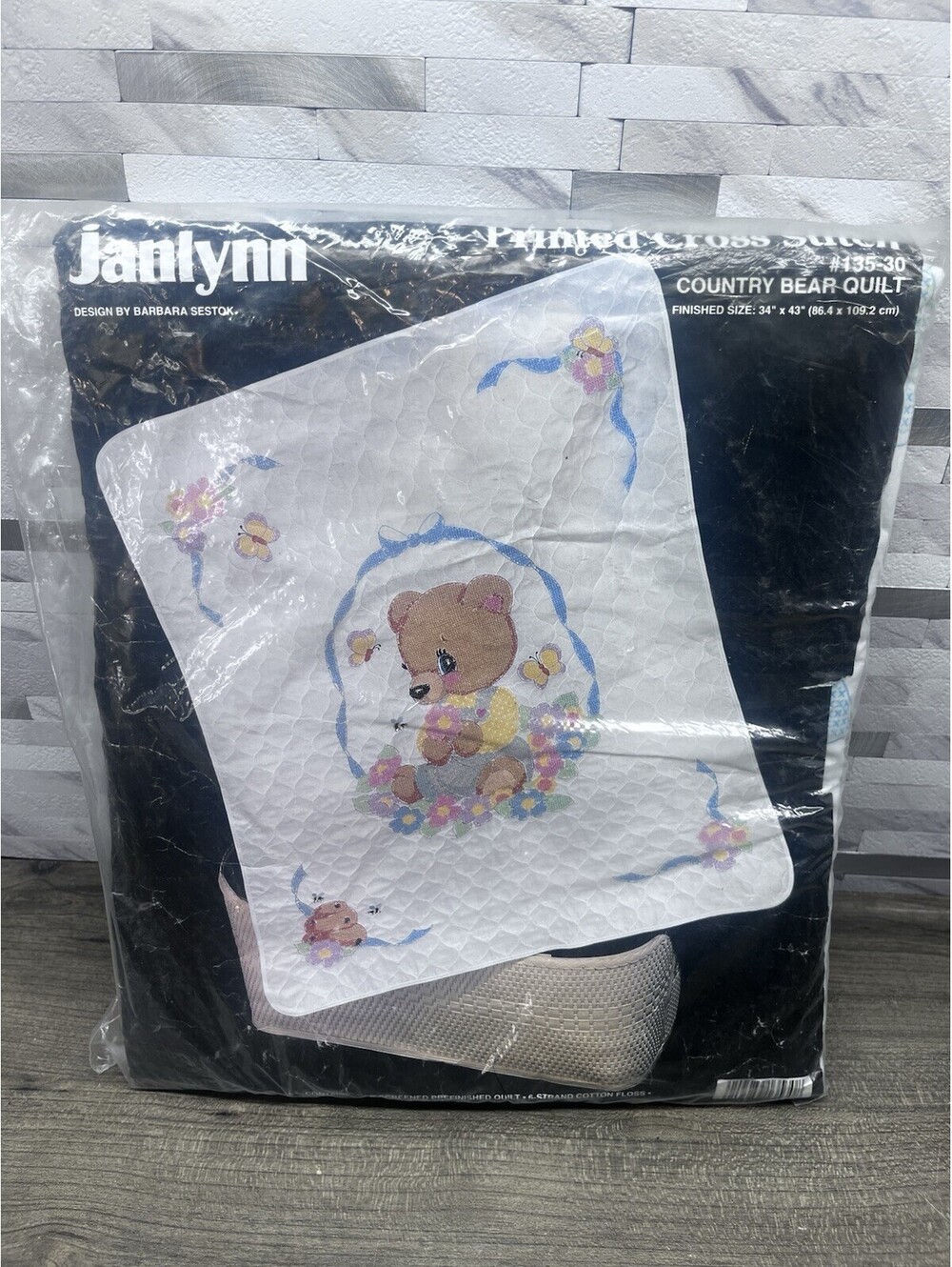 Janlynn #135-30 Country Bear Quilt Kit Size 34" X 43" 1993 New in package